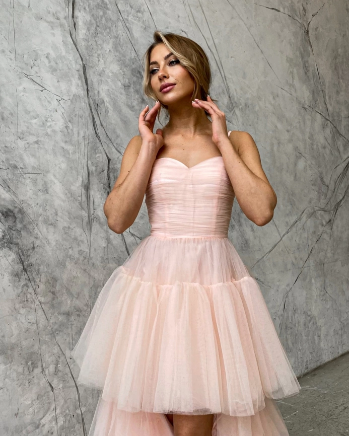 Фатиновое вечернее платье с пышной многоярусной юбкой персикового цвета фото 5