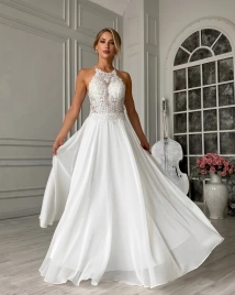 Свадебное длинное белое платье с открытой спинкой