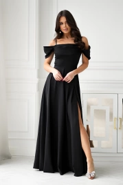 Длинное черное вечернее платье с открытыми плечиками