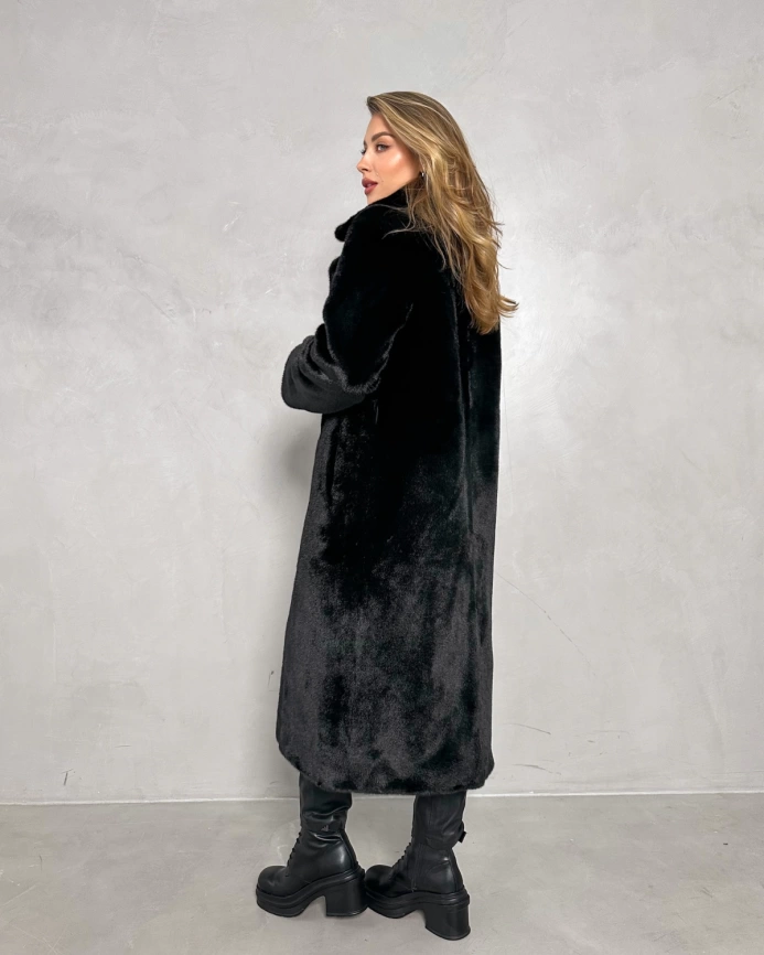 Длинная черная шуба из эко меха под норку фото 11