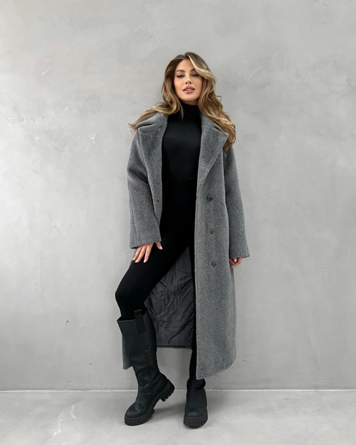 Длинное двубортное пальто из экомеха под норку темно-серое фото 1