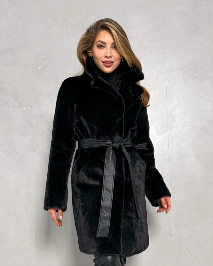 Черная шуба миди из экомеха под норку фото 2