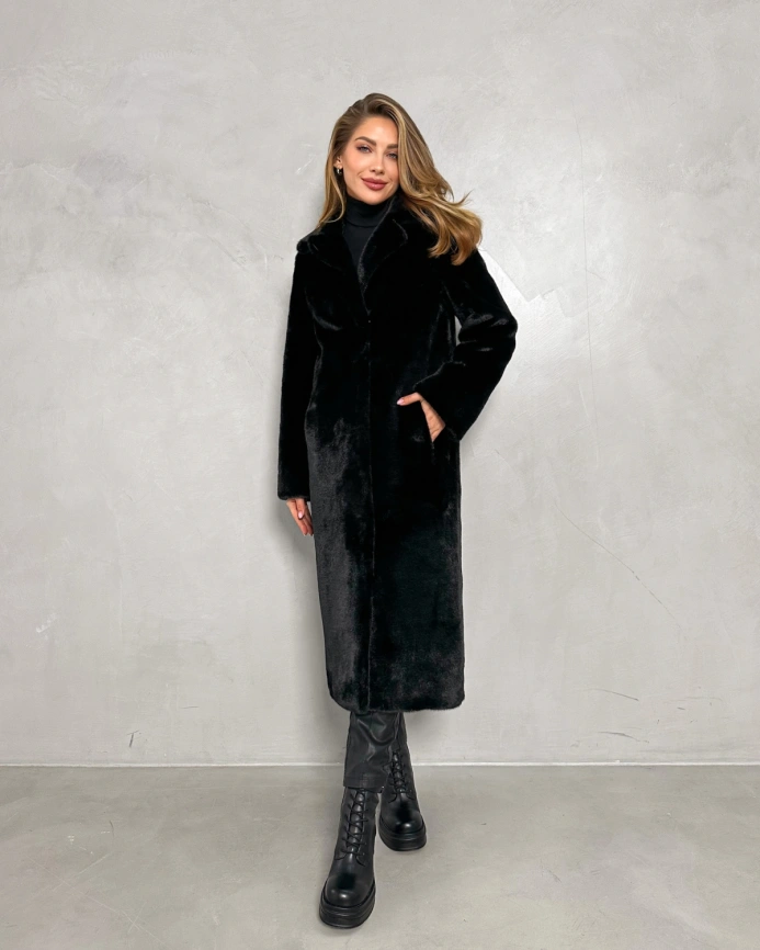 Длинная черная шуба из эко меха под норку фото 7