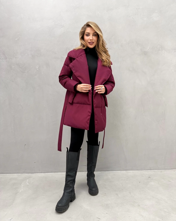 Короткая пуховик-куртка с натуральным пухом бордового цвета фото 3