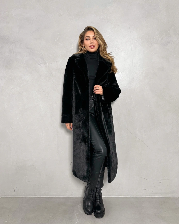 Длинная черная шуба из эко меха под норку фото 5