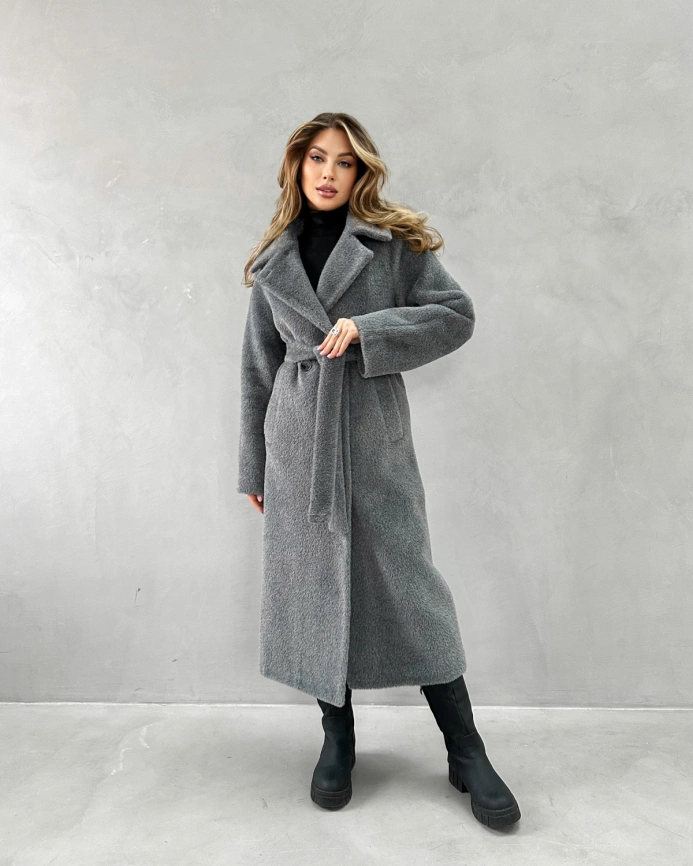 Длинное двубортное пальто из экомеха под норку темно-серое фото 7