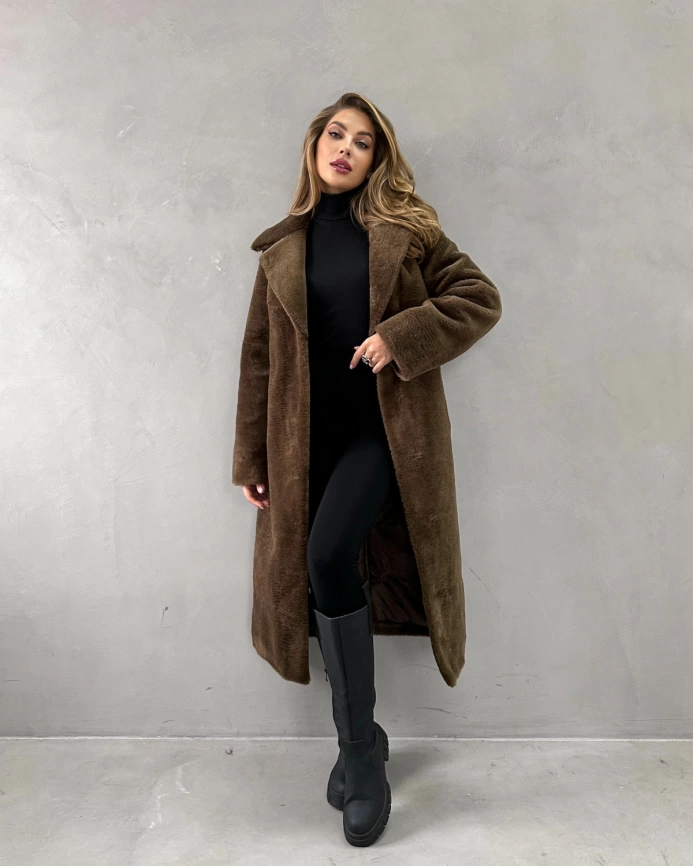 Длинная коричневая шуба из экомеха под мутон фото 8