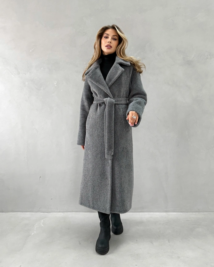 Длинное двубортное пальто из экомеха под норку темно-серое фото 3